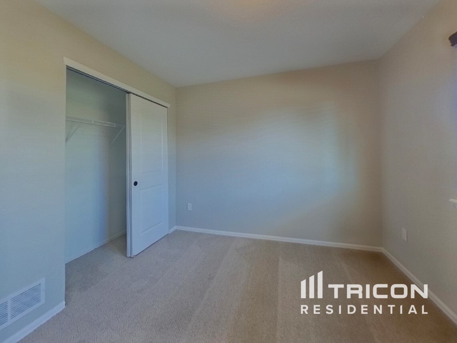 Building Photo - 931 Mount Shavano Ave