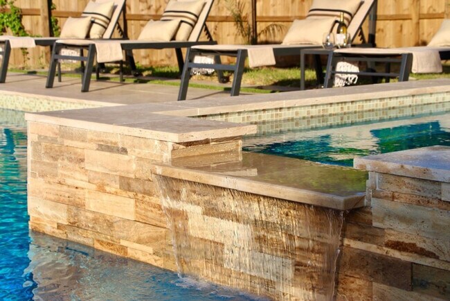 Building Photo - 1814 NW 14th Ave