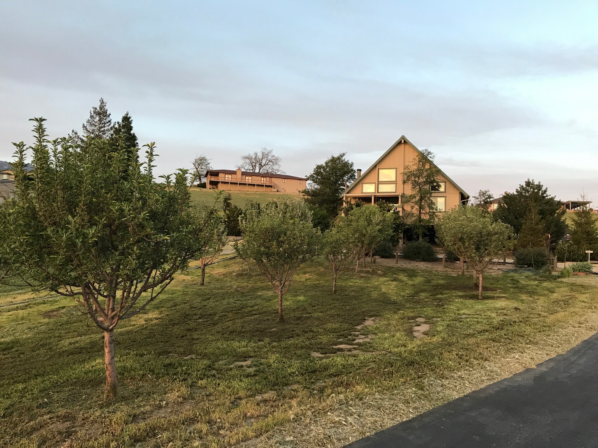 Building Photo - 23740 Lakeview Dr