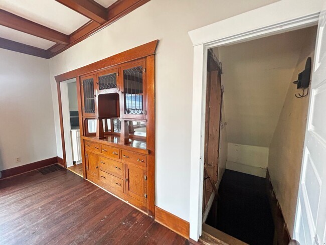 Building Photo - Elegant 3 Bed, 2 Bath Home in Spokane!