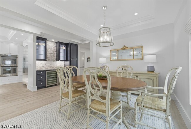Building Photo - 360 Carlton Pl