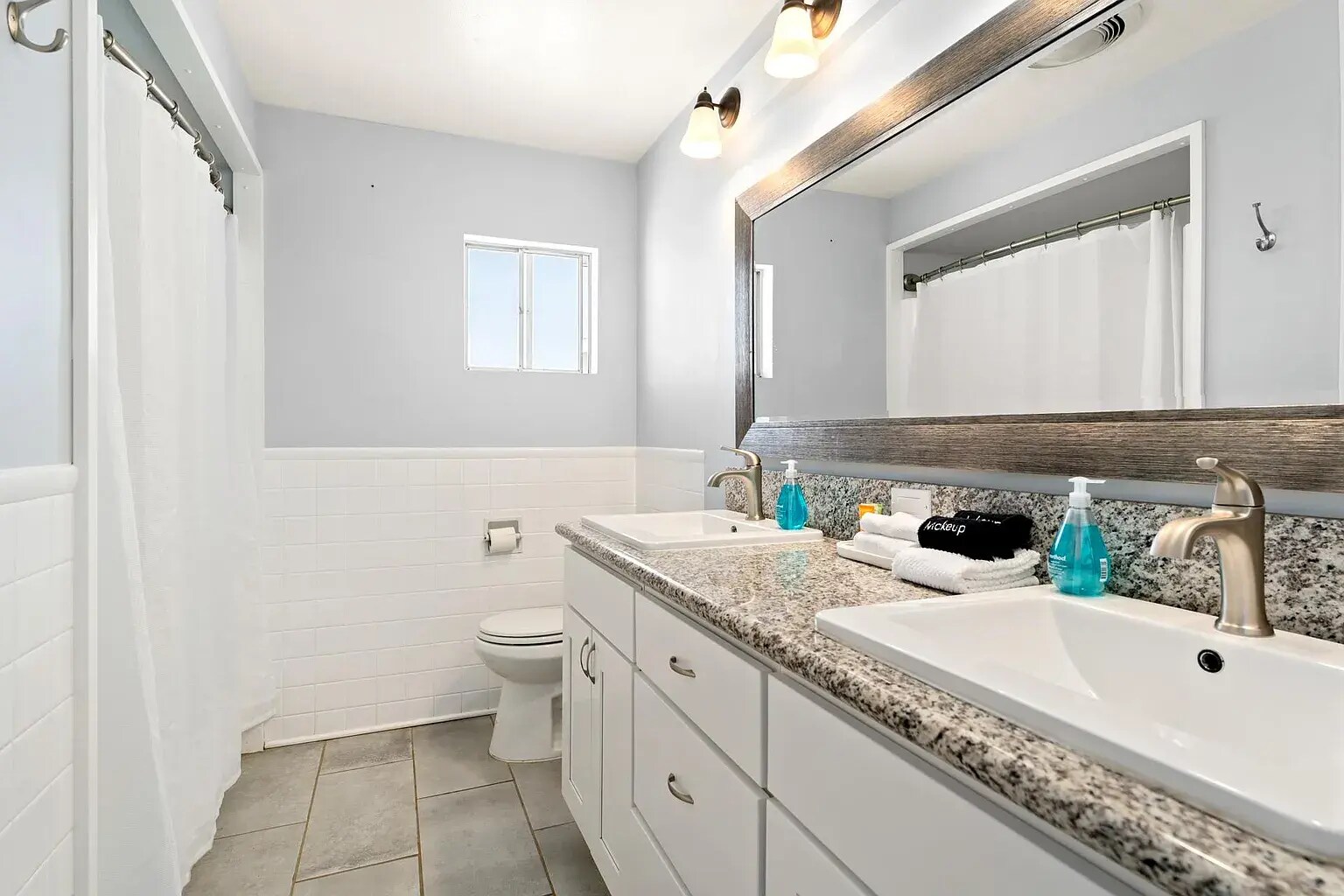 Building Photo - 58632 Barron Dr