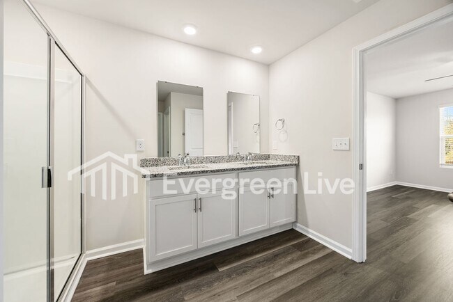 Building Photo - Coming Soon!