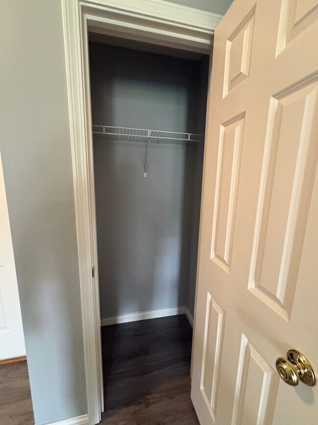 Building Photo - 3 Bd 2 Ba with 2 car garage in West Lafayette