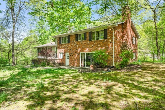 Building Photo - 5518 Woodlyn Rd