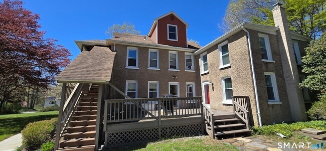 Building Photo - 184 Middlesex Turnpike