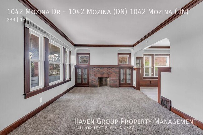 Building Photo - 1042 Mozina Dr
