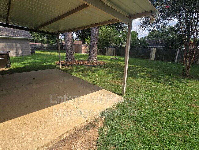 Building Photo - 6967 Dawnhill Rd