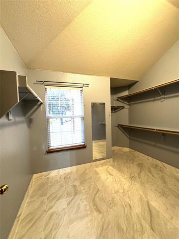 Building Photo - 13624 Kaplan Ct