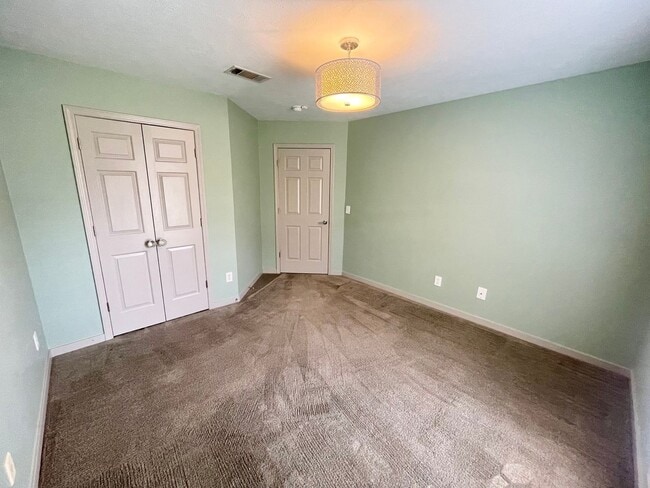 Building Photo - 3/2 For Rent in Germantown School District!