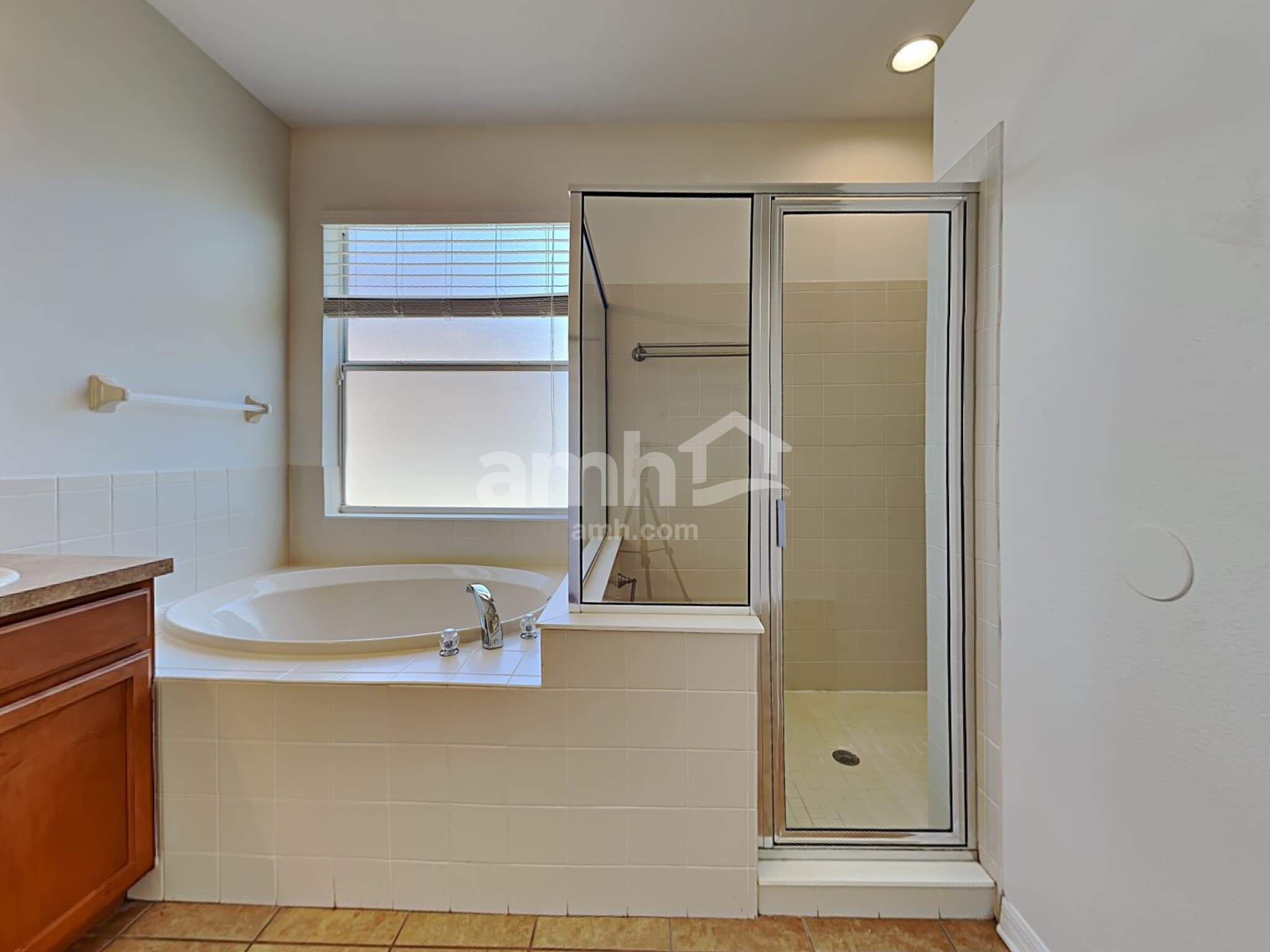 Building Photo - 8638 Sandy Plains Dr