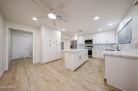 Building Photo - 9833 E Watford Way