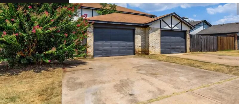 Building Photo - 6814 S Creek Dr