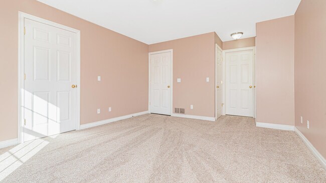 Building Photo - 45605 Graystone Ln