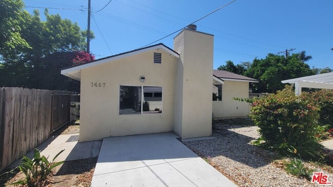 Primary Photo - 7467 N Forbes Ave