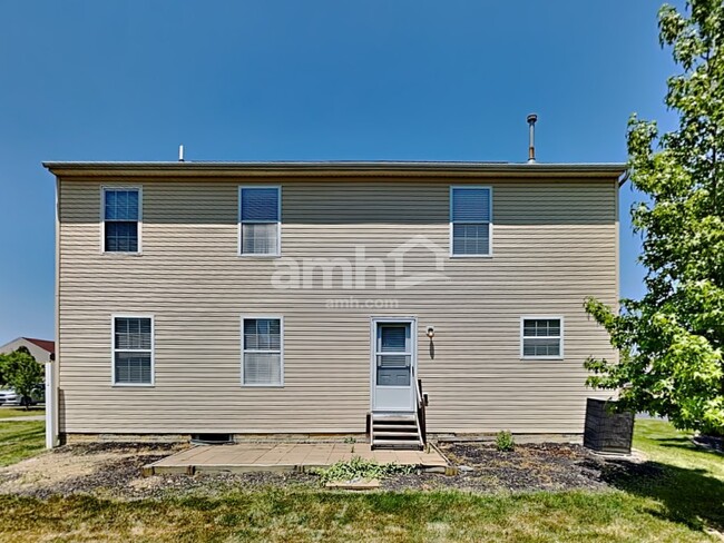 Building Photo - 5455 Demorest Dr