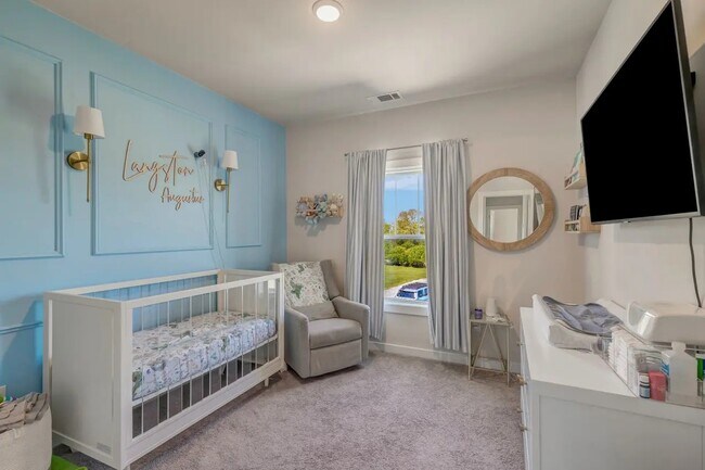 Building Photo - 3639 Hydes Ferry Rd