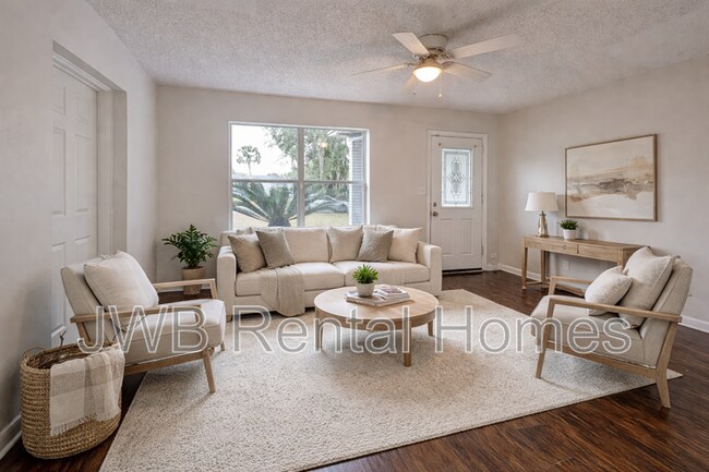 Building Photo - 6414 Pinelock Dr