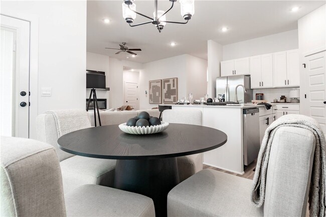 Building Photo - 452 W Gosling Isle