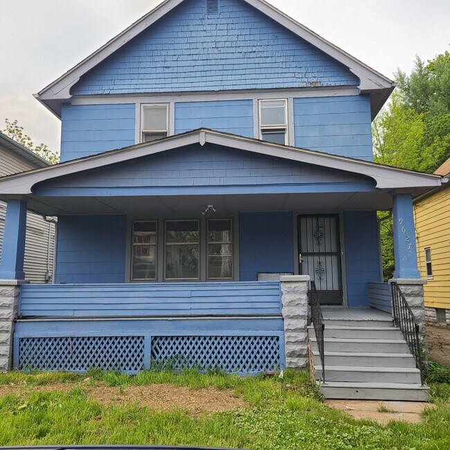 Primary Photo - 9627 Fuller Ave