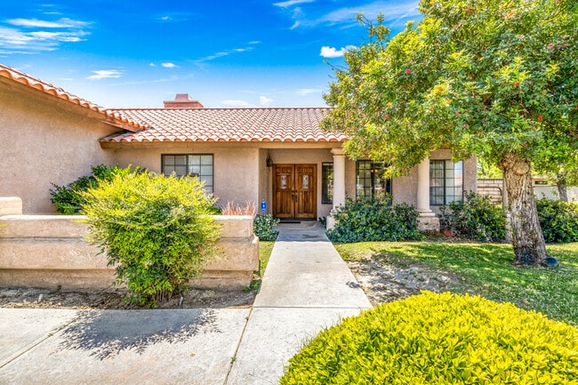 Building Photo - 75355 Santa Fe Trail