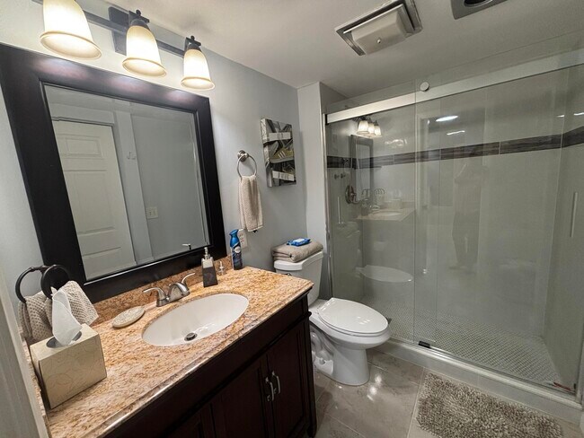 Building Photo - 1705 Presidential Way
