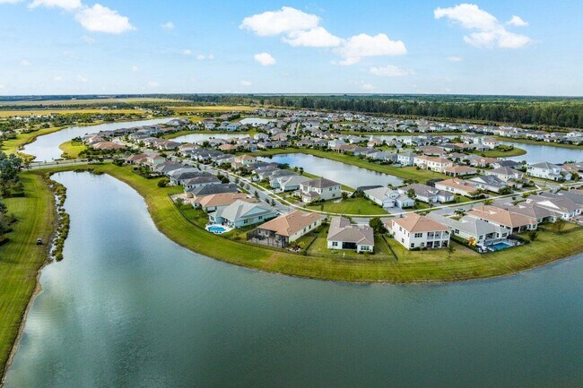 Building Photo - 15964 Whippoorwill Cir