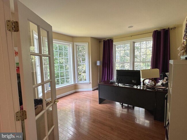 Building Photo - 43110 Kingsport Dr
