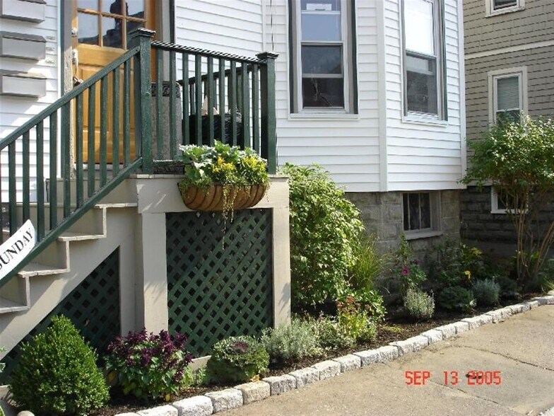 Building Photo - 5 Belmont Sq