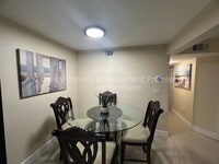 Building Photo - 9491 Palm Cir S