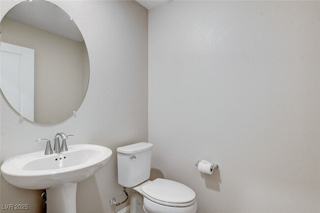 Building Photo - 2409 Bellinzona Pl