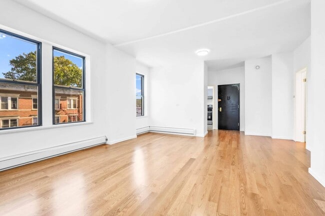 Building Photo - 71-32 Fresh Pond Rd