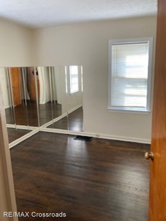 Building Photo - 3 br, 1 bath House - 1042 Frederick blvd