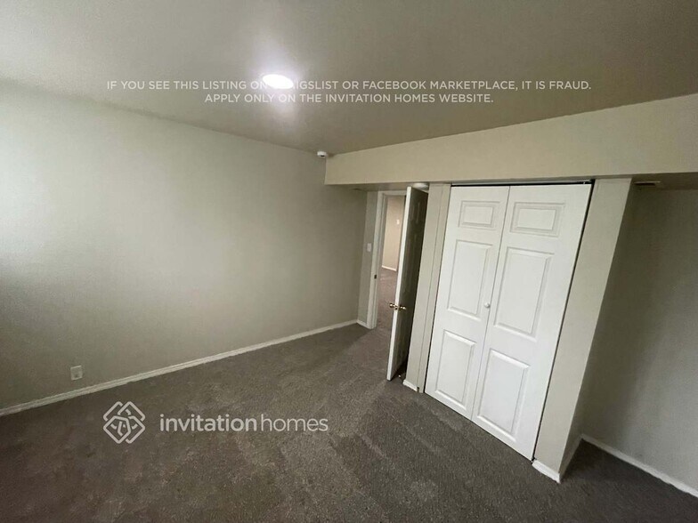 Building Photo - 1801 S 262nd Pl