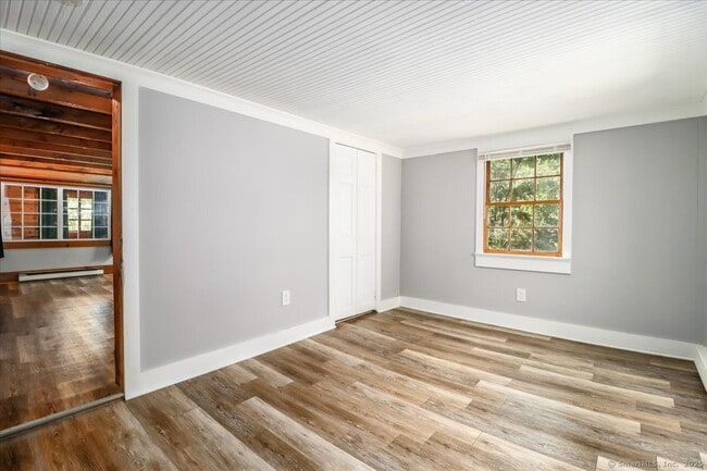 Building Photo - 206 Litchfield Turnpike