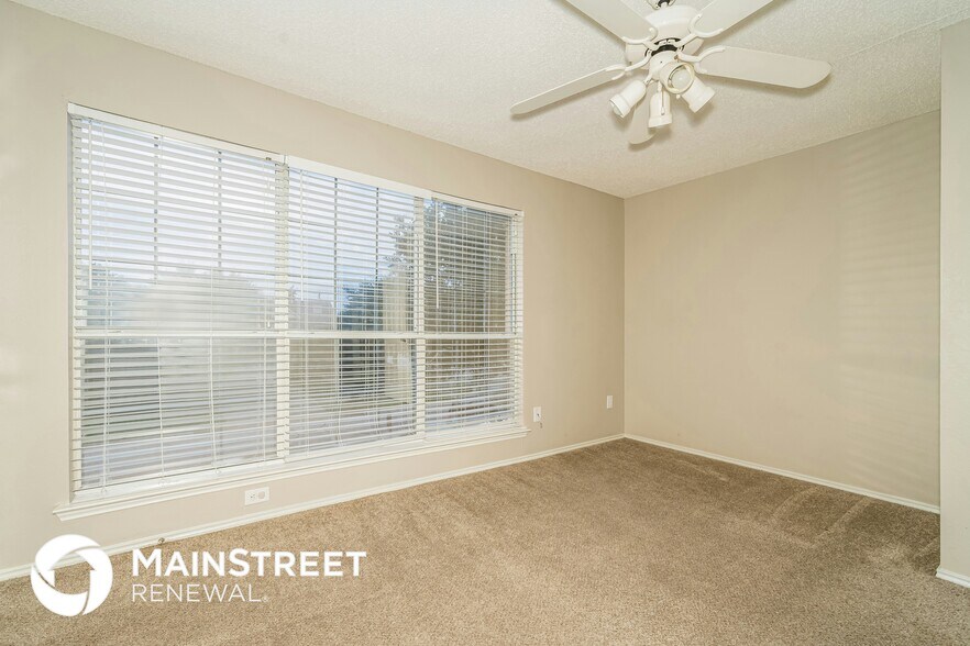 Building Photo - 7501 Meadow Creek Dr