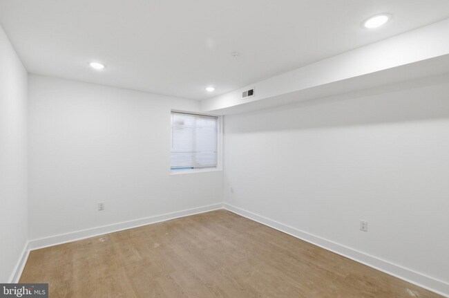Building Photo - 2322 N 5th St
