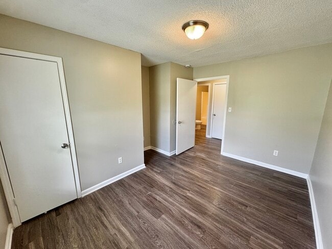 Building Photo - 1730 Swift St