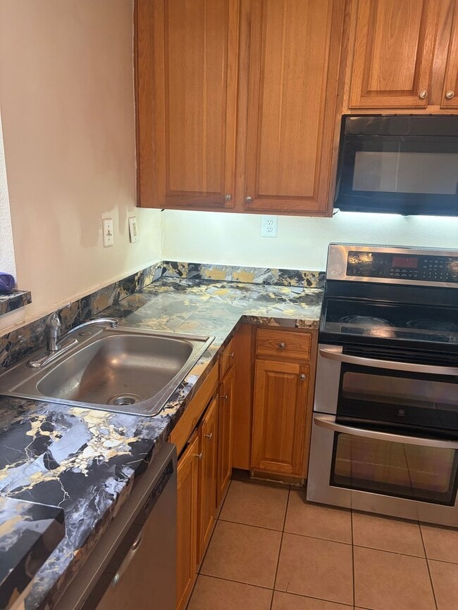 Building Photo - Spacious 1br 1ba at Breckenridge Condos