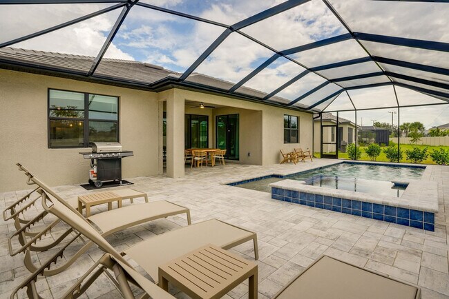 Building Photo - 11336 Canopy Loop