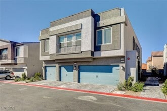 Building Photo - 4924 Chidlaw Ave