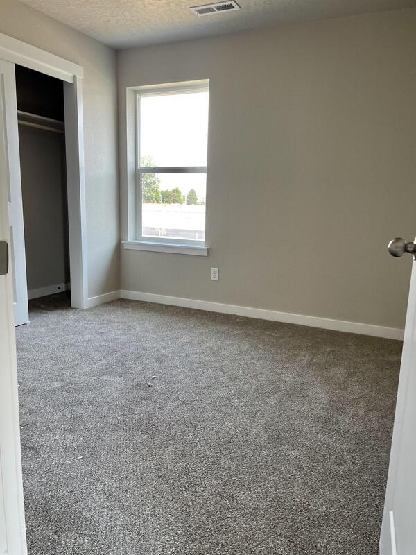 Building Photo - 5978 S Carlburg Ave