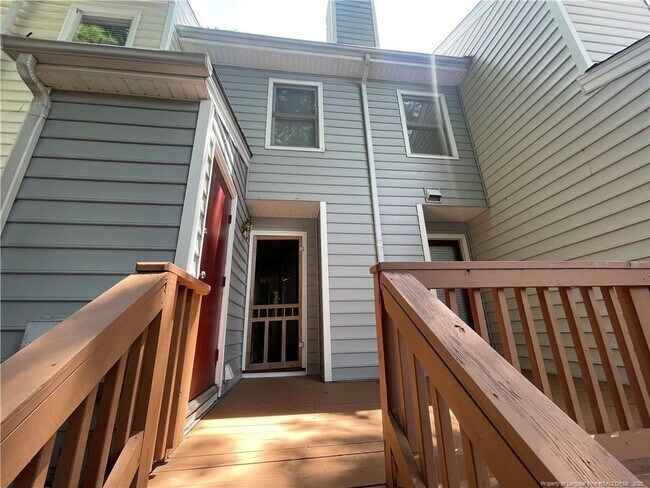 Building Photo - 2059 Trexler Ct