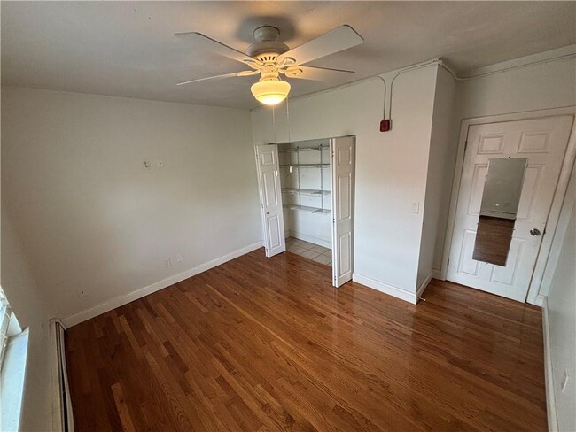 Building Photo - 336 Killingly St