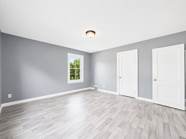 Building Photo - 855 Work Dr