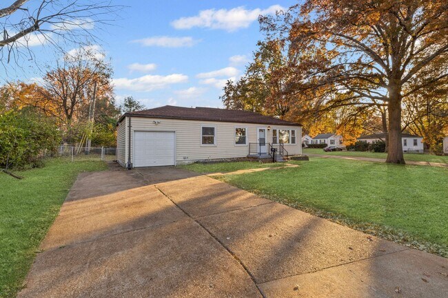 Building Photo - Sweet on Nectar