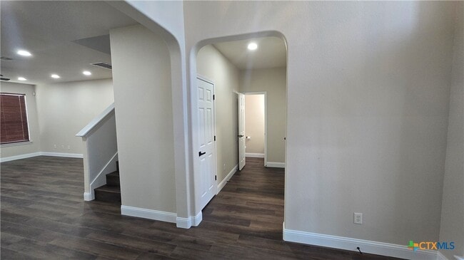 Building Photo - 235 Lottie Ln