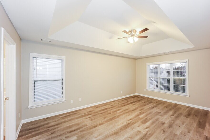 Building Photo - 7409 Gossamer St
