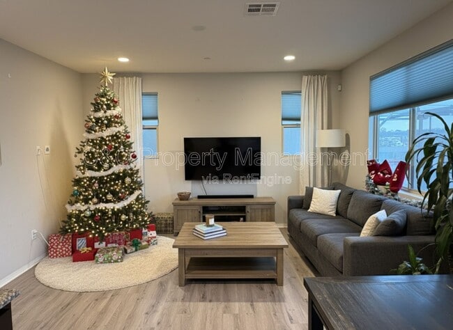 Building Photo - 4860 Ballast Ln