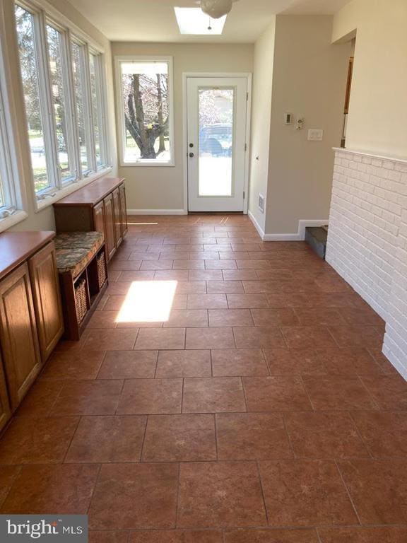 Building Photo - 5001 White Flint Dr